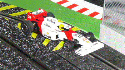AllSlotCar - 2013 - XXXX - F1 Marlboro #38 - Senna 1989 - pep0n